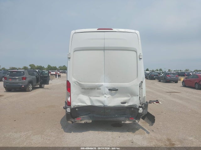 45946419 :رقم المزاد ، 1FTYR3XM5HKA11711 vin ، 2017 Ford Transit-250 مزاد بيع
