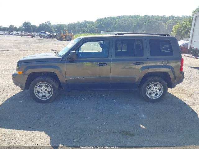 2016 Jeep Patriot Sport მანქანა იყიდება აუქციონზე, vin: 1C4NJRBB1GD512049, აუქციონის ნომერი: 45946507