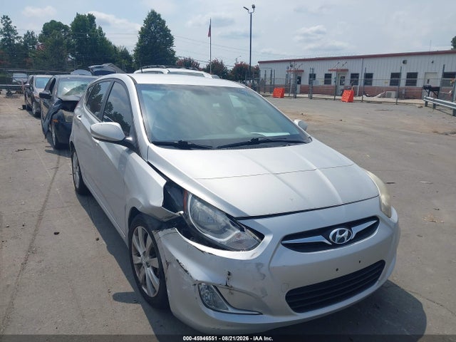 45946551 :رقم المزاد ، KMHCU5AEXDU087800 vin ، 2013 Hyundai Accent Se مزاد بيع