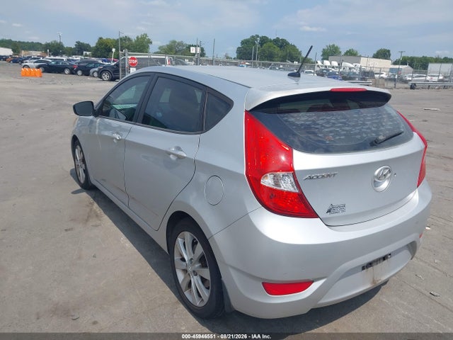 45946551 :رقم المزاد ، KMHCU5AEXDU087800 vin ، 2013 Hyundai Accent Se مزاد بيع