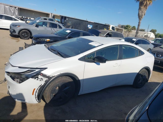 Toyota Prius Le 2024 JTDACAAU1R3033491 Image 15