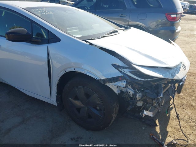 Toyota Prius Le 2024 JTDACAAU1R3033491 Image 19