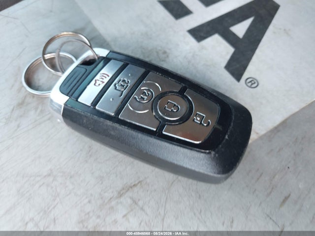 45946568 :رقم المزاد ، 1FMCU9J91LUA28711 vin ، 2020 Ford Escape Titanium مزاد بيع