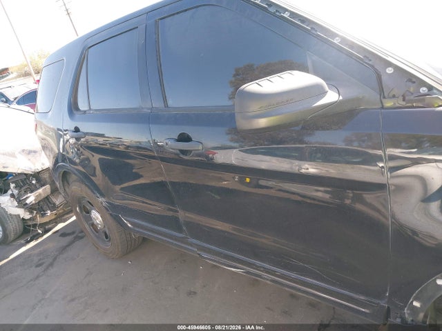 Ford Utility Police Interceptor 2015 1FM5K8AR1FGA56987 Image 14