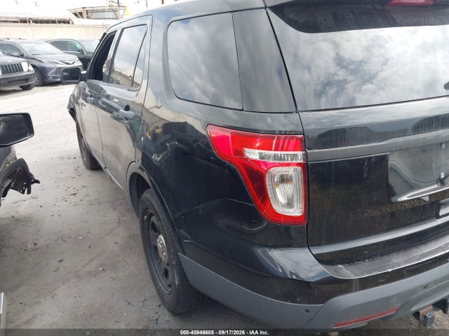Ford Utility Police Interceptor 2015 1FM5K8AR1FGA56987 Image 3