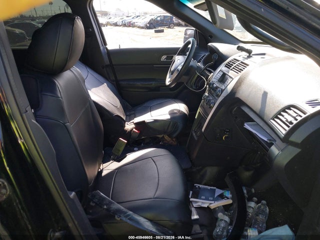 Ford Utility Police Interceptor 2015 1FM5K8AR1FGA56987 Image 5