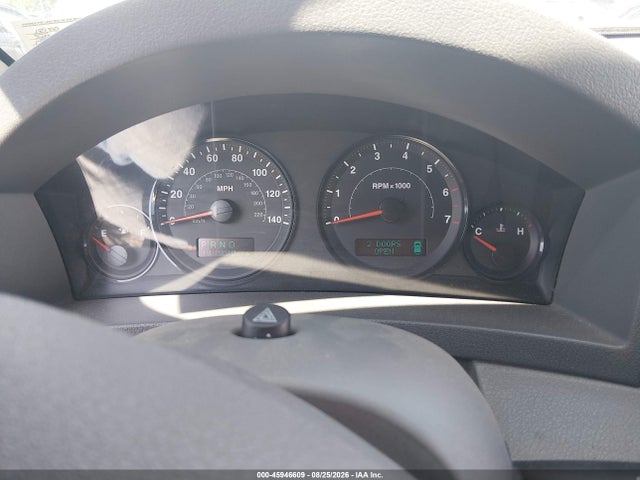 2006 Jeep Grand Cherokee Laredo მანქანა იყიდება აუქციონზე, vin: 1J8GR48K86C146860, აუქციონის ნომერი: 45946609