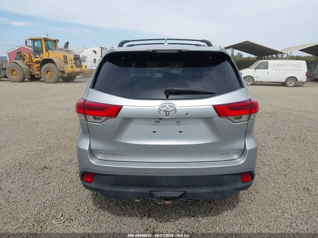 Продаж на аукціоні авто 2019 Toyota Highlander Xle, vin: 5TDJZRFH1KS581519, номер лоту: 45946630