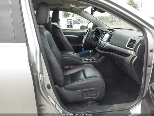 Продаж на аукціоні авто 2019 Toyota Highlander Xle, vin: 5TDJZRFH1KS581519, номер лоту: 45946630