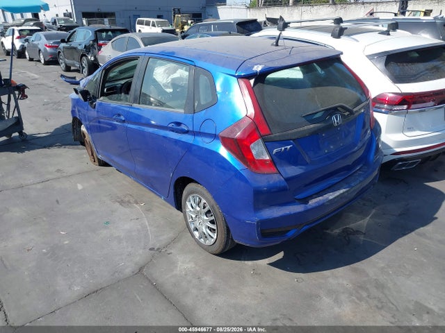 Honda FIT LX 2019 3HGGK5H48KM712738 Image 3