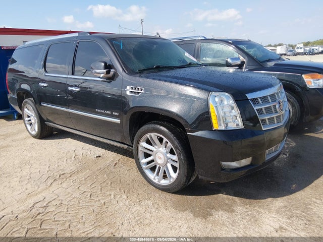 45946678 :رقم المزاد ، 1GYS4KEF4DR297615 vin ، 2013 Cadillac Escalade Esv Platinum Edition مزاد بيع
