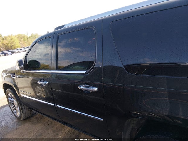 45946678 :رقم المزاد ، 1GYS4KEF4DR297615 vin ، 2013 Cadillac Escalade Esv Platinum Edition مزاد بيع