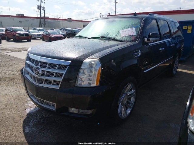 45946678 :رقم المزاد ، 1GYS4KEF4DR297615 vin ، 2013 Cadillac Escalade Esv Platinum Edition مزاد بيع