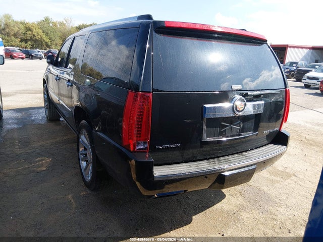 45946678 :رقم المزاد ، 1GYS4KEF4DR297615 vin ، 2013 Cadillac Escalade Esv Platinum Edition مزاد بيع