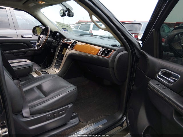 45946678 :رقم المزاد ، 1GYS4KEF4DR297615 vin ، 2013 Cadillac Escalade Esv Platinum Edition مزاد بيع