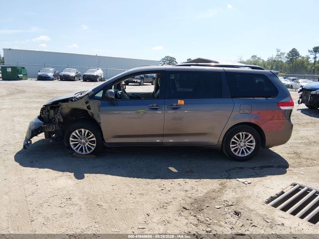 Продаж на аукціоні авто 2011 Toyota Sienna Xle V6, vin: 5TDYK3DC4BS030637, номер лоту: 45946695