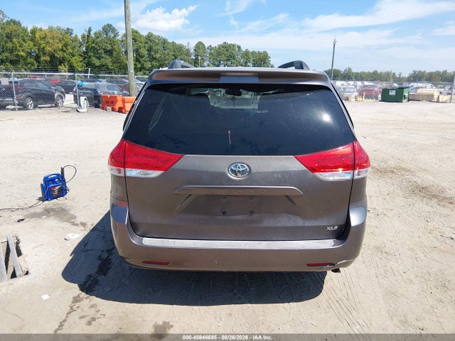 Продаж на аукціоні авто 2011 Toyota Sienna Xle V6, vin: 5TDYK3DC4BS030637, номер лоту: 45946695