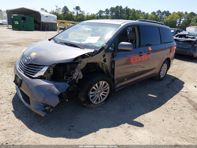 Продаж на аукціоні авто 2011 Toyota Sienna Xle V6, vin: 5TDYK3DC4BS030637, номер лоту: 45946695