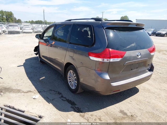 Продаж на аукціоні авто 2011 Toyota Sienna Xle V6, vin: 5TDYK3DC4BS030637, номер лоту: 45946695
