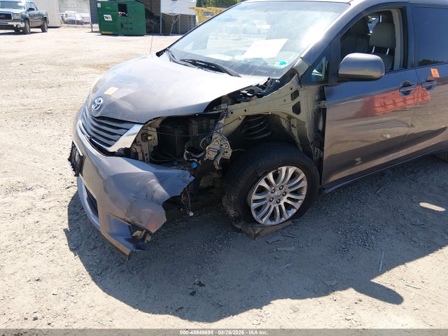 Продаж на аукціоні авто 2011 Toyota Sienna Xle V6, vin: 5TDYK3DC4BS030637, номер лоту: 45946695