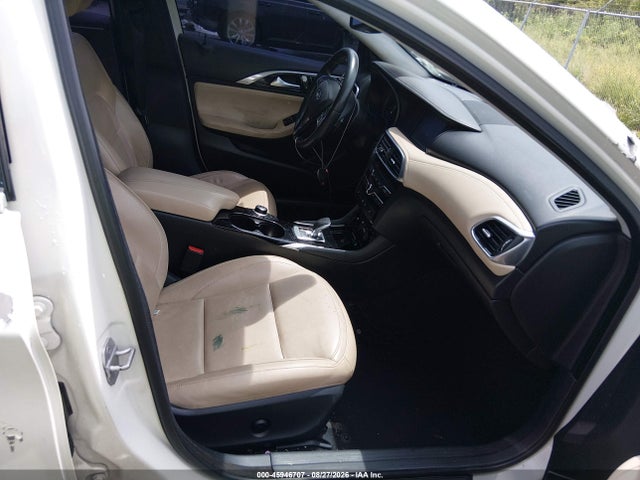Auction sale of the 2018 Infiniti Qx30 Luxury, vin: SJKCH5CR7JA048522, lot number: 45946707