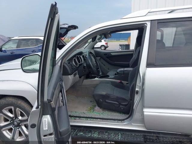 2004 Toyota 4runner Sr5 Sport V8 მანქანა იყიდება აუქციონზე, vin: JTEBT14R140032102, აუქციონის ნომერი: 45946756
