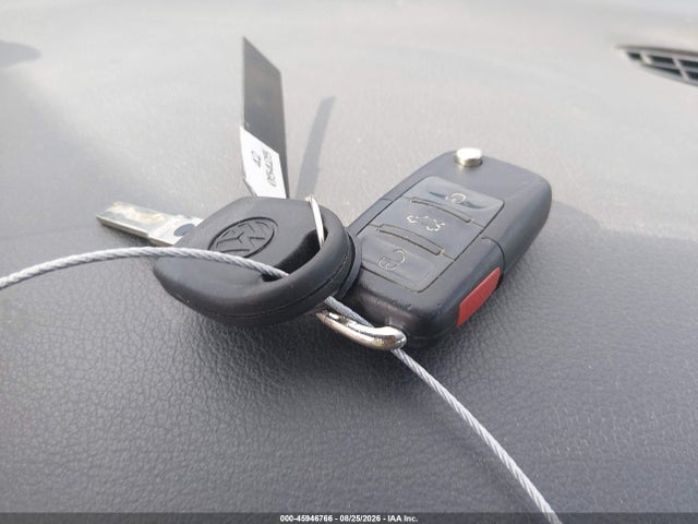 45946766 :رقم المزاد ، WVWRH63BX4P157063 vin ، 2004 Volkswagen Passat Glx مزاد بيع