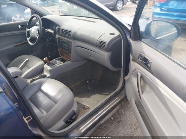 45946766 :رقم المزاد ، WVWRH63BX4P157063 vin ، 2004 Volkswagen Passat Glx مزاد بيع