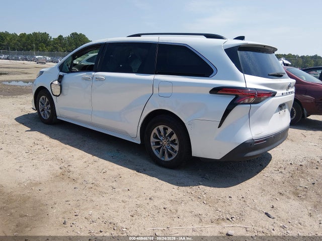 2022 Toyota Sienna Xle მანქანა იყიდება აუქციონზე, vin: 5TDJRKEC7NS092060, აუქციონის ნომერი: 45946769