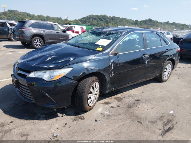 2017 Toyota Camry Le მანქანა იყიდება აუქციონზე, vin: 4T1BF1FKXHU385928, აუქციონის ნომერი: 45946880