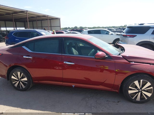 45946882 :رقم المزاد ، 1N4BL4EW4NN400888 vin ، 2022 Nissan Altima Sl Intelligent Awd مزاد بيع