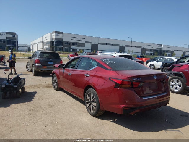 45946882 :رقم المزاد ، 1N4BL4EW4NN400888 vin ، 2022 Nissan Altima Sl Intelligent Awd مزاد بيع