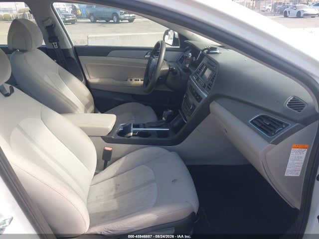 Продаж на аукціоні авто 2016 Hyundai Sonata Hybrid Se, vin: KMHE24L18GA041682, номер лоту: 45946887