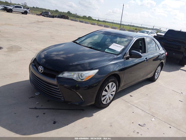 Toyota CAMRY LE 2016 4T4BF1FK2GR575159 Image 2