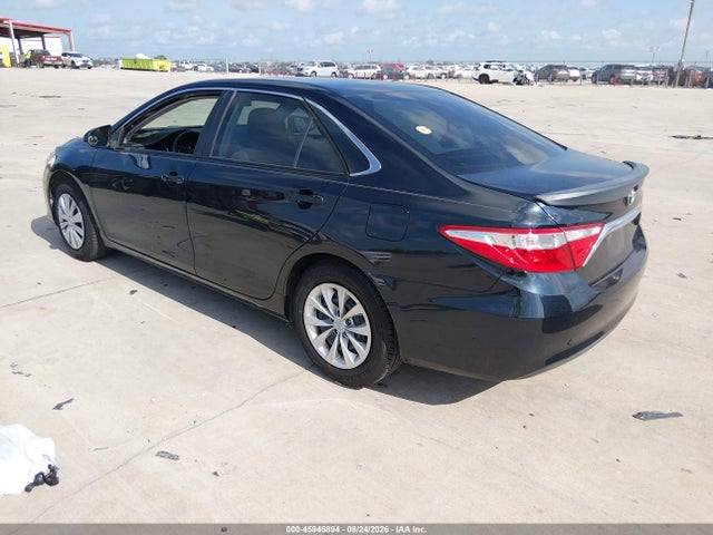 Toyota CAMRY LE 2016 4T4BF1FK2GR575159 Image 3