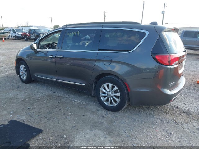 2C4RC1BG0HR810664 Chrysler Pacifica Touring-l