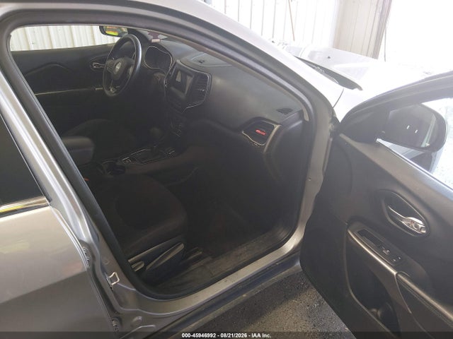 Продажа на аукционе авто 2019 Jeep Cherokee Latitude Fwd, vin: 1C4PJLCX1KD206025, номер лота: 45946992