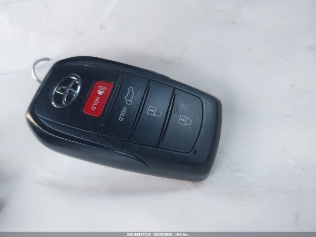 JTDACAAJ2S3014637 Toyota Crown Signia Limited