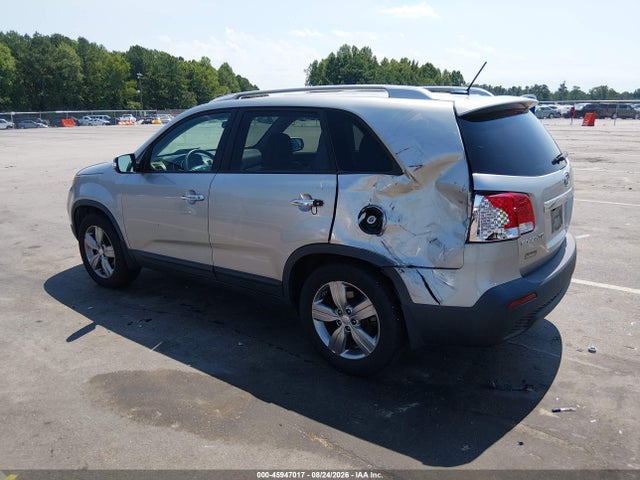 2013 Kia Sorento Ex მანქანა იყიდება აუქციონზე, vin: 5XYKU3A61DG395291, აუქციონის ნომერი: 45947017