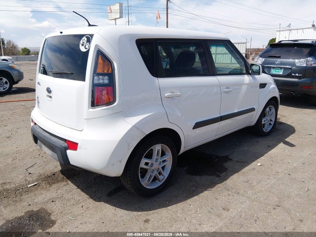 Auction sale of the 2011 Kia Soul +, vin: KNDJT2A25B7711338, lot number: 45947021