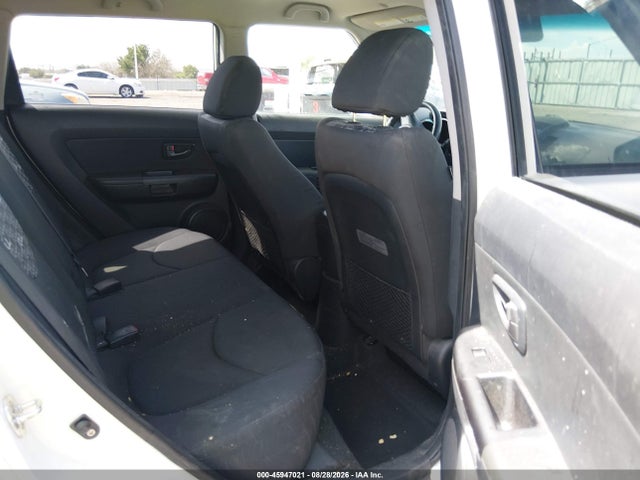 Auction sale of the 2011 Kia Soul +, vin: KNDJT2A25B7711338, lot number: 45947021