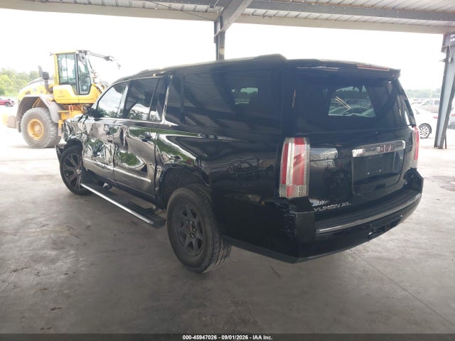 2015 Gmc Yukon Xl 1500 Denali მანქანა იყიდება აუქციონზე, vin: 1GKS1JKJ8FR713710, აუქციონის ნომერი: 45947026
