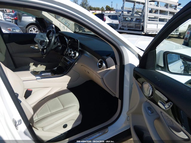 2020 Mercedes-benz Glc 350e 4matic მანქანა იყიდება აუქციონზე, vin: W1N0G5DB6LF775871, აუქციონის ნომერი: 45947030