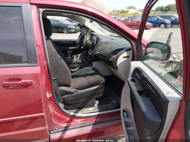 Auction sale of the 2016 Dodge Grand Caravan Sxt, vin: 2C4RDGCG5GR273691, lot number: 45947116