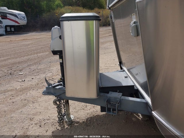 Airstream Other 2016 1STJ9YJ27GJ534837 Image 10