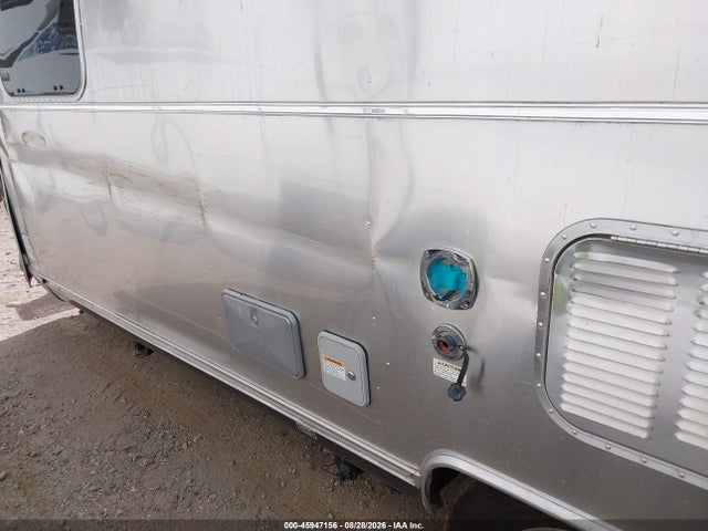 Airstream Other 2016 1STJ9YJ27GJ534837 Image 15