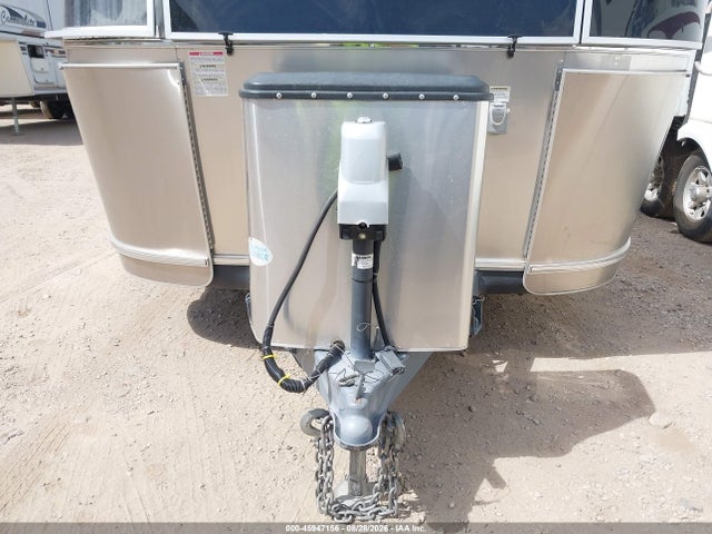Airstream Other 2016 1STJ9YJ27GJ534837 Image 7