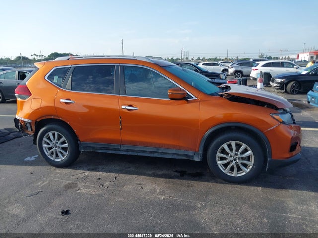 Auction sale of the 2019 Nissan Rogue Sv, vin: 5N1AT2MT8KC767295, lot number: 45947229