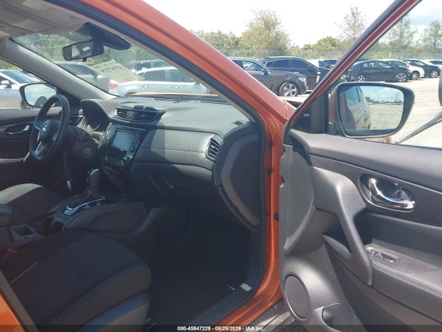 Auction sale of the 2019 Nissan Rogue Sv, vin: 5N1AT2MT8KC767295, lot number: 45947229