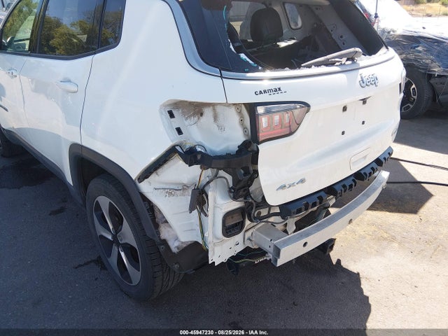 Jeep Compass Latitude 4x4 2018 3C4NJDBB7JT180297 Image 18